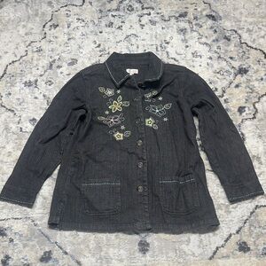 D&Co Denim Jacket Black Embroidered Floral Button Front Long Sleeve Size M